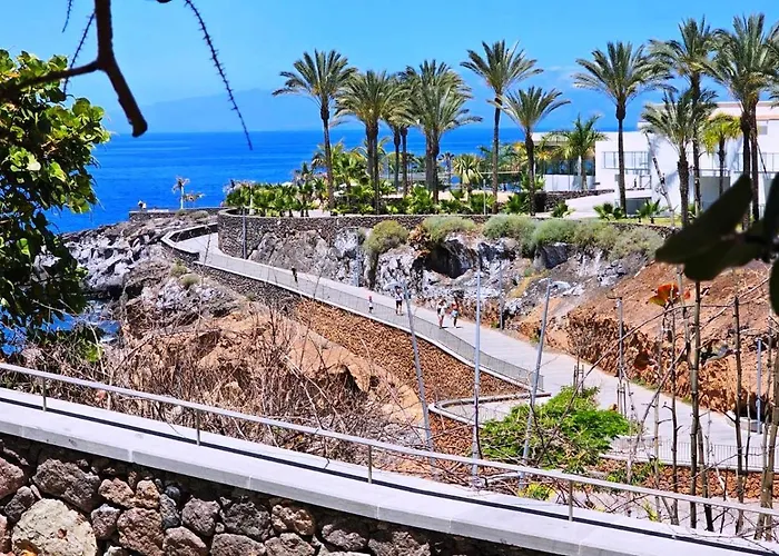 Blue Bay Paradise - Front With Sea View