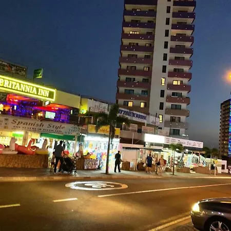 Blue Bay Paradise - Front With Sea View 아파트