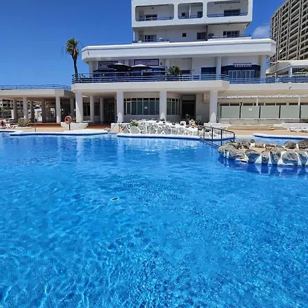 Blue Bay Paradise - Front With Sea View *